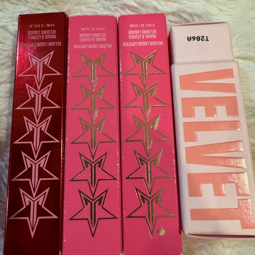 Bundle of 4 Jeffree Star Cosmetics Lipsticks